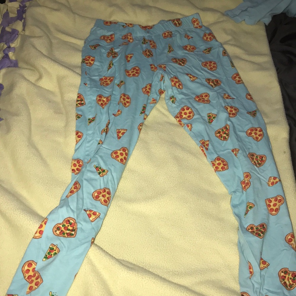 Pajama set - Picture 2 of 2